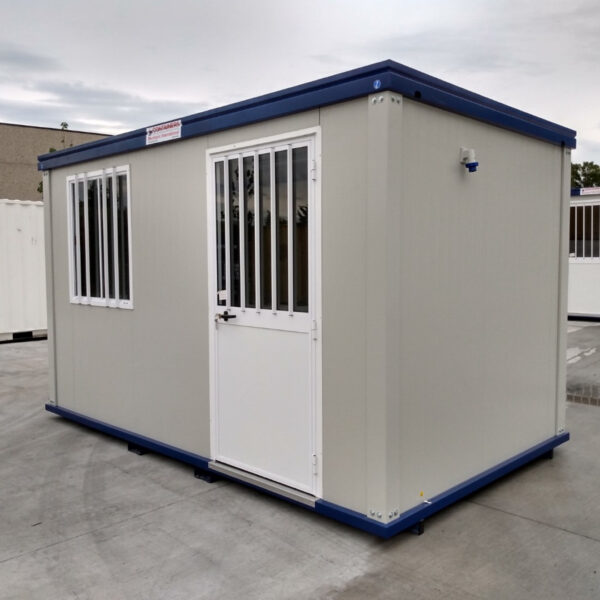 Nieuwe werfcontainer afmeting 4000 x 2400 mm