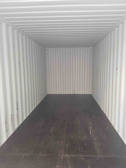 Eerste reis 20FT zeecontainer in wit (RAL 9010), nieuw, wind- en waterdicht, met geldige CSC-keuring.